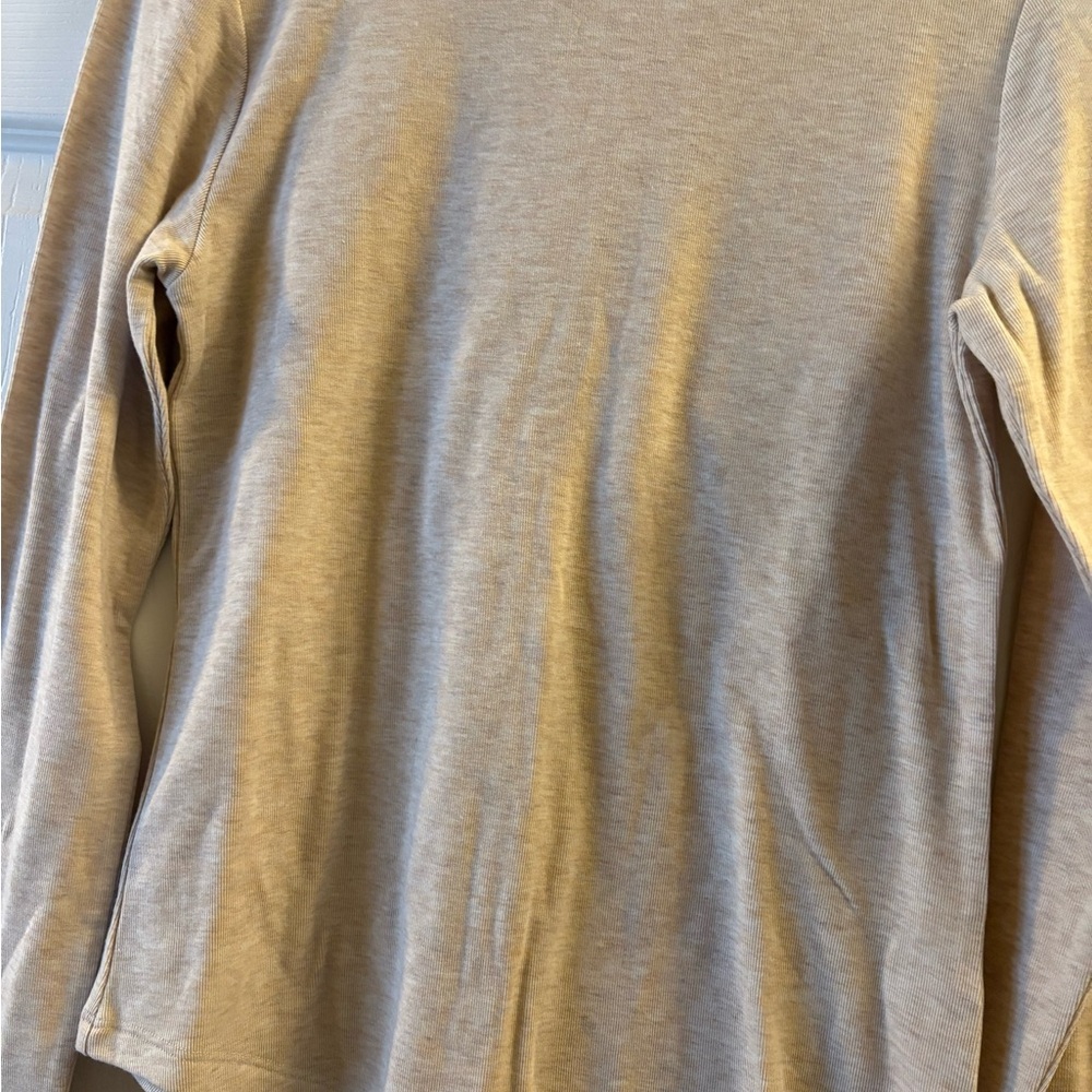 American Eagle Outfitters NWT Crew Neck Top - Picture 2 of 5